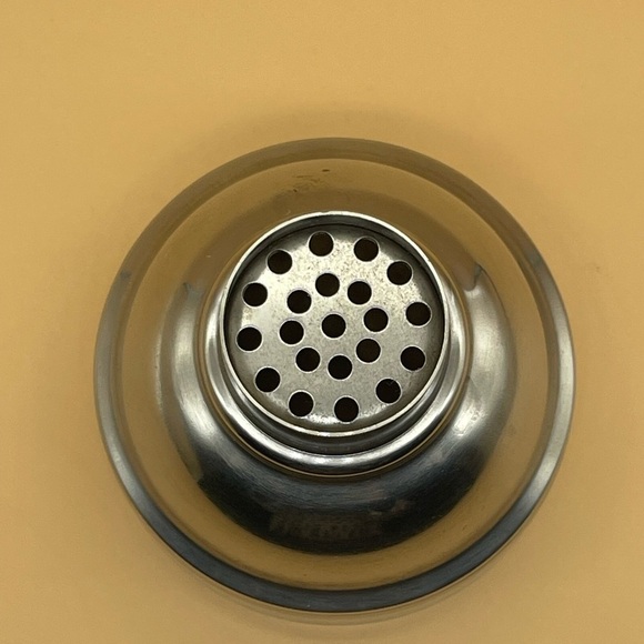 Kikkerland Graffiti Cocktail Shaker, Preowned, Hard to Find Collectible, NIB - Picture 13 of 15